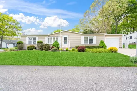 1407-126 Middle Rd, Calverton, NY 11933