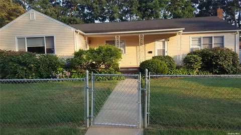 110 Central Ave, Deer Park, NY 11729