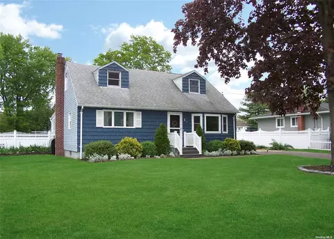 1075 Terry Rd, Ronkonkoma, NY 11779