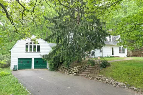 49 Harbor Hill Rd, Head Of The Harbor, NY 11780