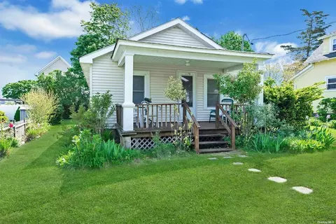 1170 3rd St, New Suffolk, NY 11956