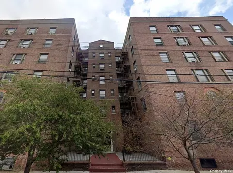 33-38 Parsons Blvd #1G, Flushing, NY 11354