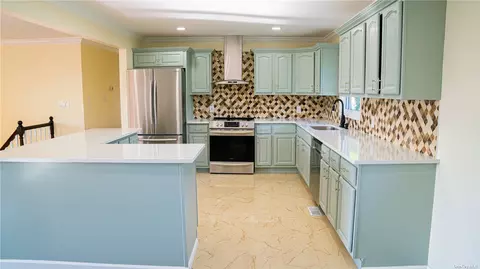 1175 Straight Path, West Babylon, NY 11704