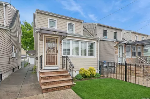 90-13 208 St, Queens Village, NY 11428