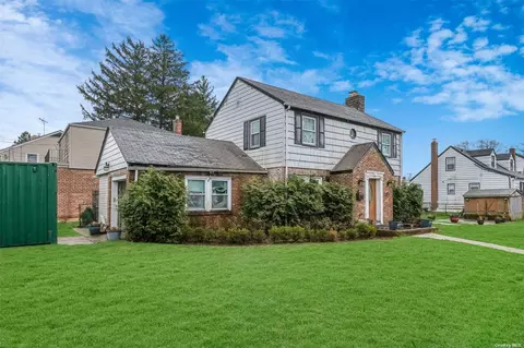 160 Holly Ave, Hempstead, NY 11550