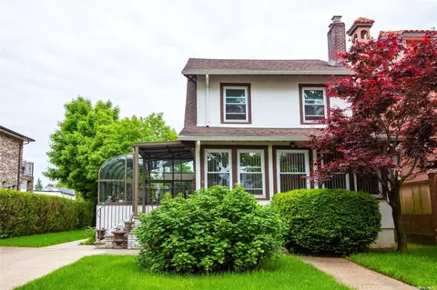 151-17 32nd Ave, Flushing, NY 11354