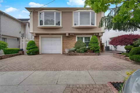 160-32 80th St, Howard Beach, NY 11414