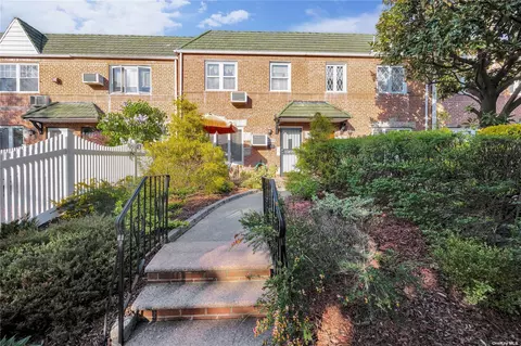 61-55 77th St, Middle Village, NY 11379