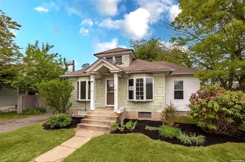 Undisclosed, Bay Shore, NY 11706
