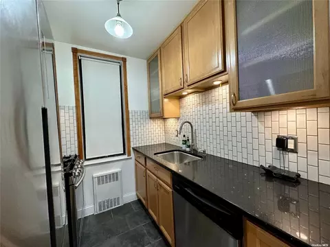 112-50 Northern Blvd #1E, Corona, NY 11368