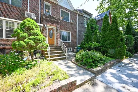 84-32 63rd Rd, Middle Village, NY 11379