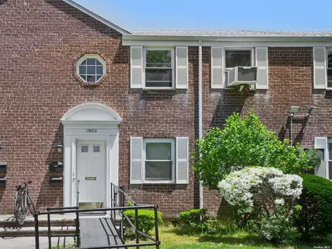 75-11 255th St #2ND, Glen Oaks, NY 11004