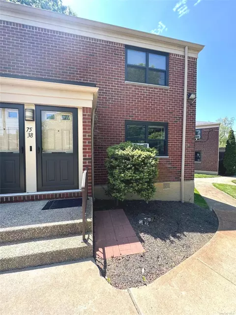 75-38 Springfield Blvd #LOWER, Bayside, NY 11364
