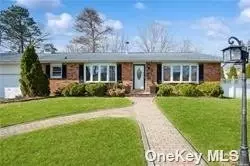 5 Rhode Island St, Coram, NY 11727