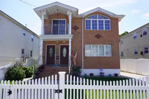 146-23 227th St, Springfield Gardens, NY 11413