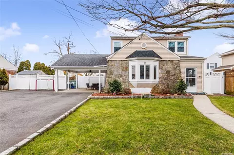 28 Court St, Oceanside, NY 11572