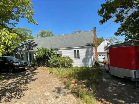 56 June Ave, Flanders, NY 11901