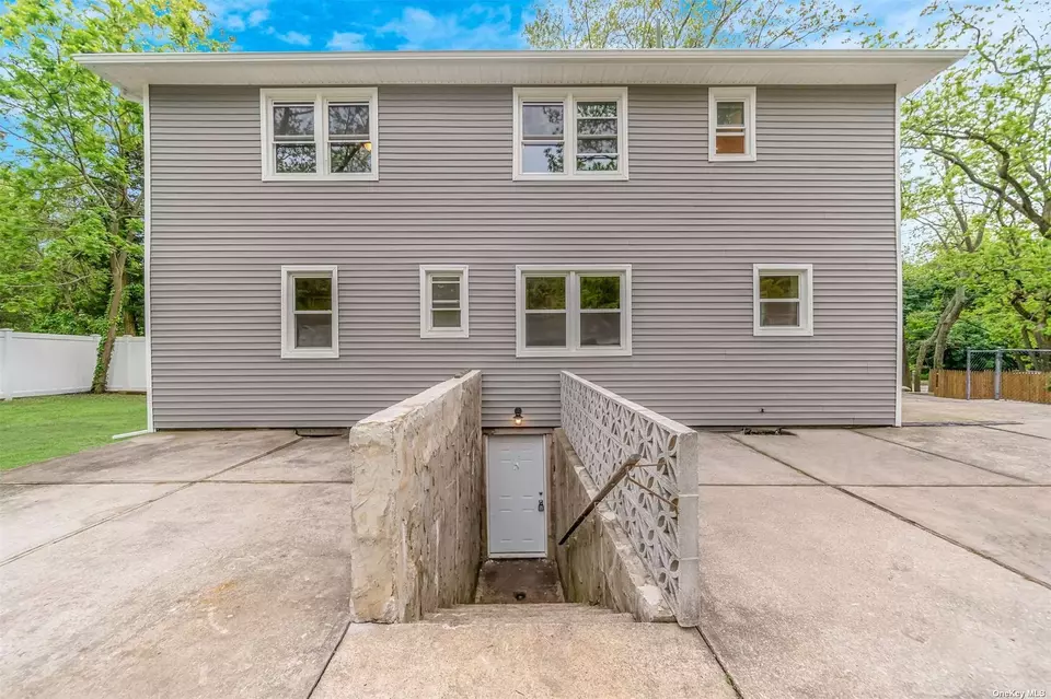 93 Rocky Point Landing Rd, Rocky Point, NY 11778 26 Photos Movoto