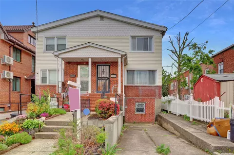 62-34 138th St, Flushing, NY 11367