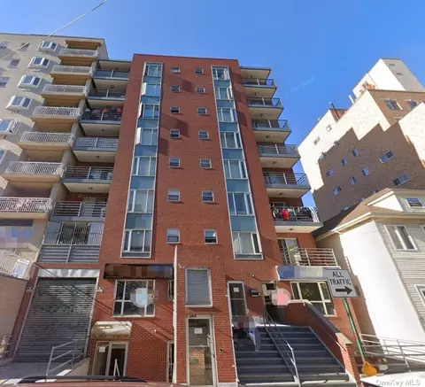 140-37 Cherry Ave #8B, Flushing, NY 11355