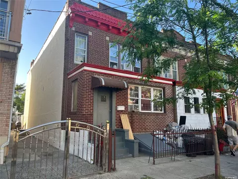 16-41 Norman St, Ridgewood, NY 11385