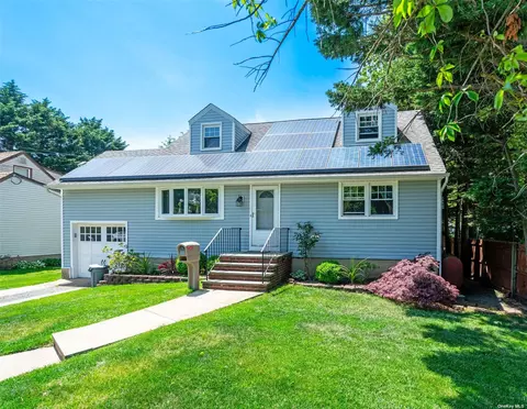 2342 Wantagh Ave, Wantagh, NY 11793