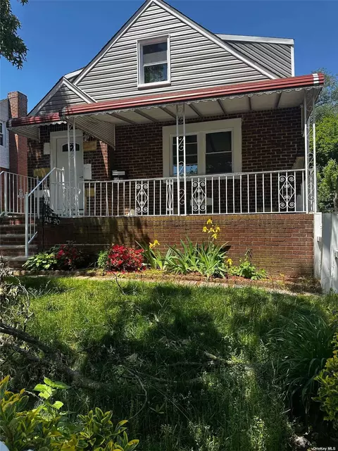 145-90 184th St, Springfield Gardens, NY 11413
