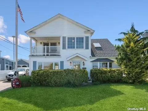 52 Edward Ave, Babylon, NY 11702