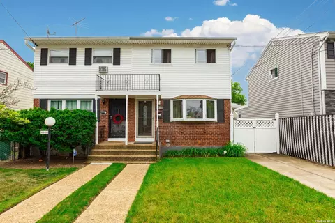 202-02 120th Ave, Saint Albans, NY 11412