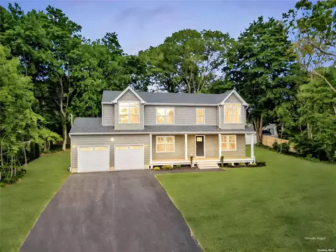 3 Lancaster Ave, Nesconset, NY 11767