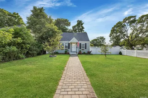 314 Greeley Ave, Sayville, NY 11782