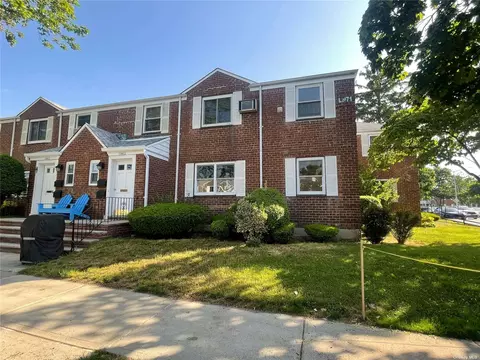 73-63 255th St #GV71G, Glen Oaks, NY 11004