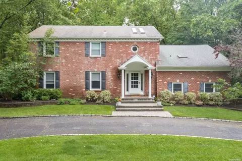4 Priory, Melville, NY 11747