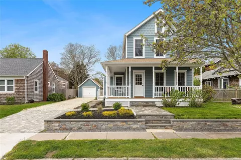 Undisclosed, Greenport, NY 11944