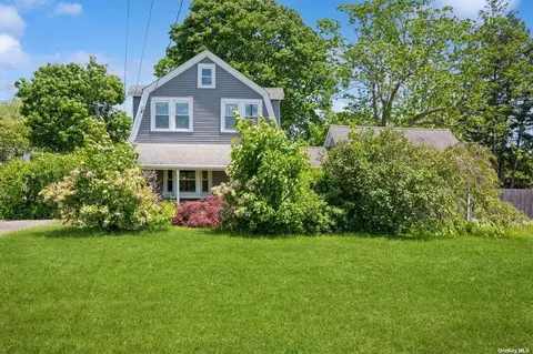 407 Cherry Ave, West Sayville, NY 11796