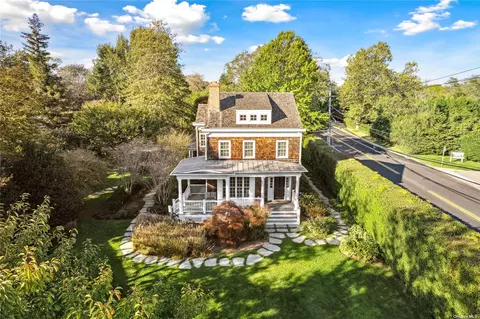 39 Lumber Ln, Bridgehampton, NY 11932