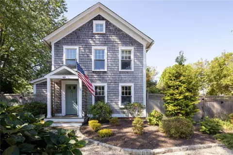 2740 Main Bayview Rd, Southold, NY 11971