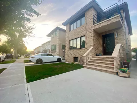 150-35 18th Ave, Whitestone, NY 11357
