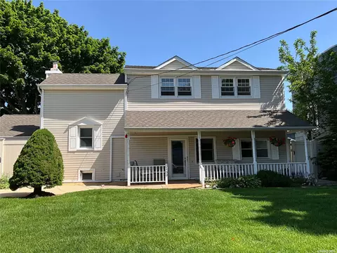 169 N Elm St, Massapequa, NY 11758