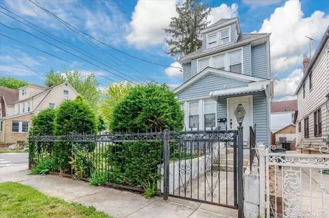 112-46 196th St, Saint Albans, NY 11412