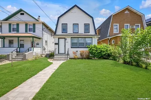314 Washington Ave, Cedarhurst, NY 11516