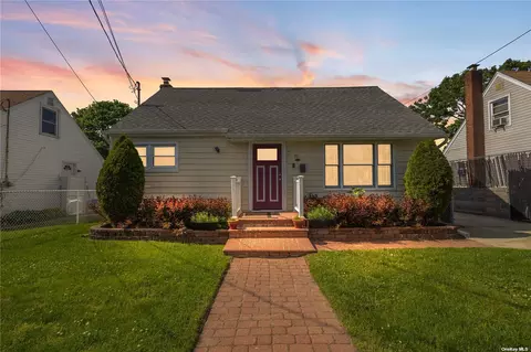 49 Lillian Ave, Freeport, NY 11520