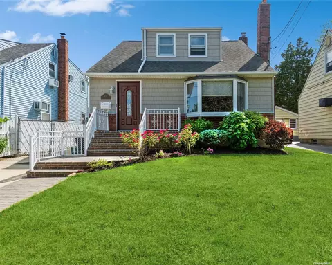 472 Bernard St, East Meadow, NY 11554