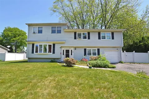 49 Jarvin Rd, Port Jefferson Station, NY 11776