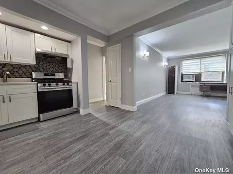 73-23 210 St #3C, Bayside, NY 11364