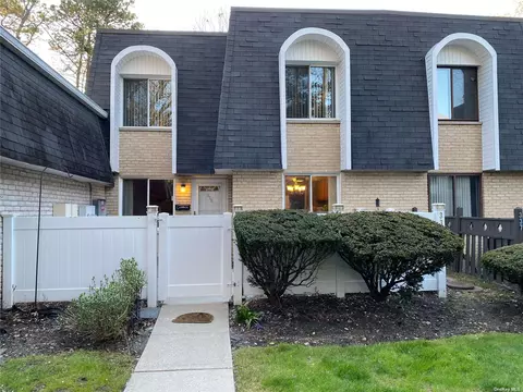 339 Birchwood Rd #339, Medford, NY 11763