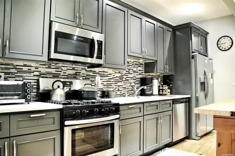 179 Atkins Ave, Brooklyn, NY 11208