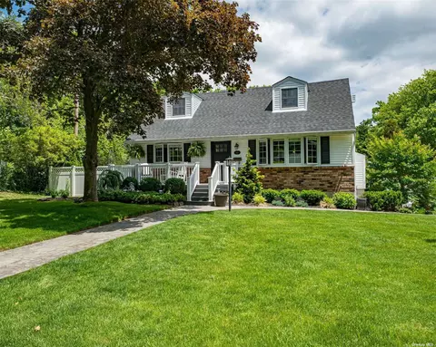 12 Marvin Dr # A, Kings Park, NY 11754