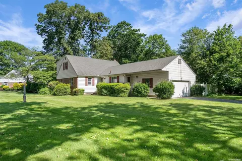 2 Aitken Ct, East Northport, NY 11731