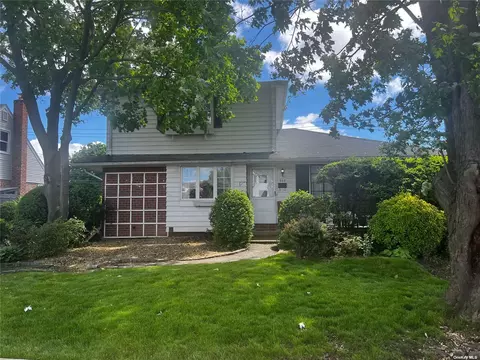 353 Whittier Ave, Levittown, NY 11756